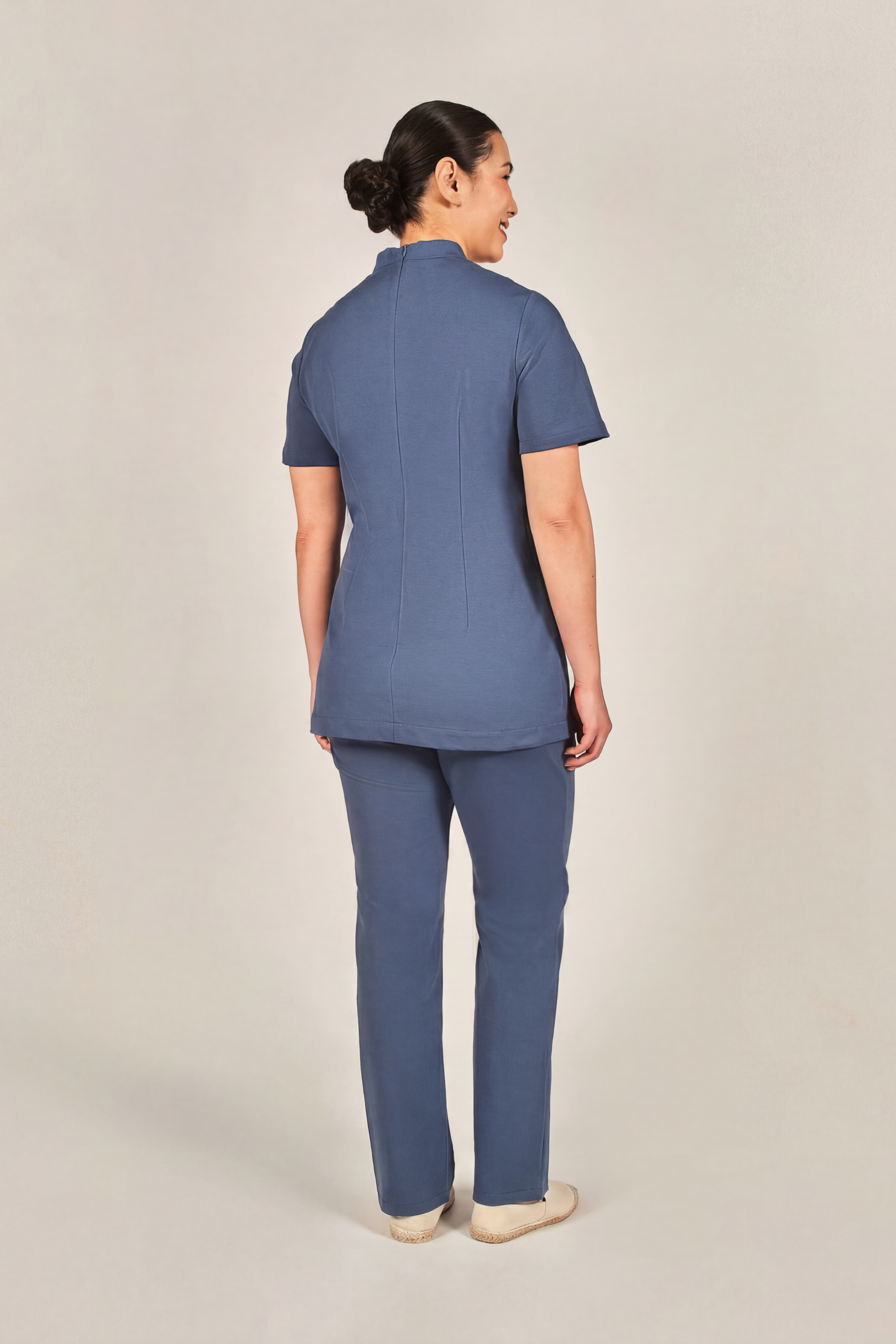 blue spa therapist tunic