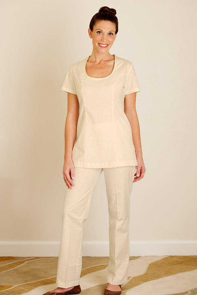 female uniform for spa therapist 