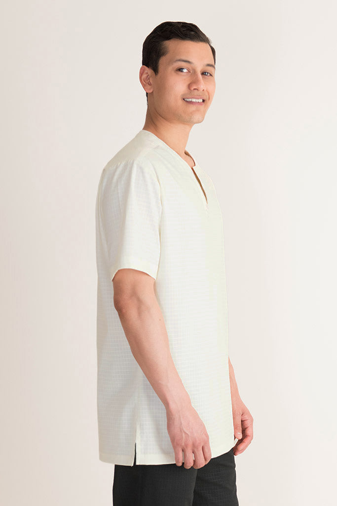 Cream tunic for male spa staff 